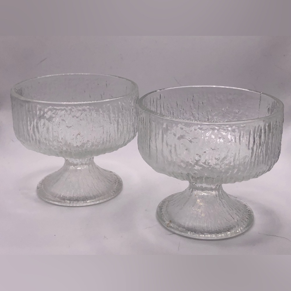 Indiana Glass sherbet dishes. Set of 2. Gorgeous and unique
